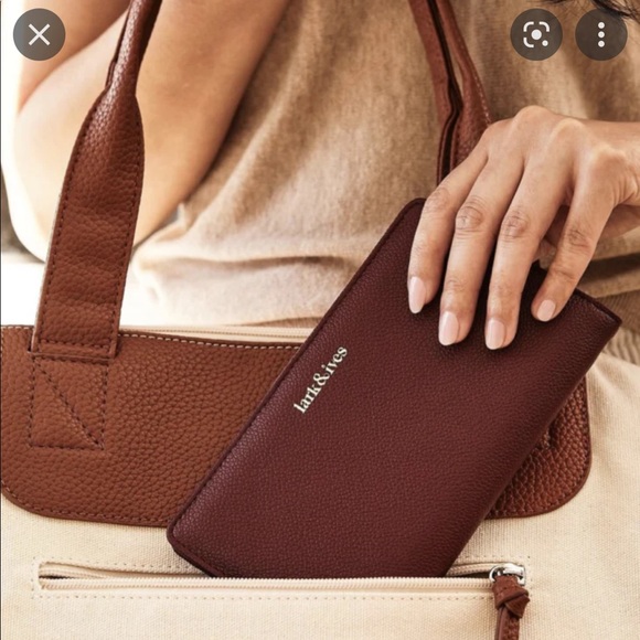 Lark and Ives Continental Wallet - Picture 1 of 5